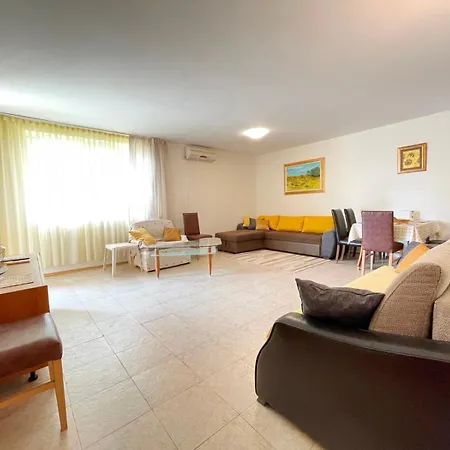 Апартаменти Vista