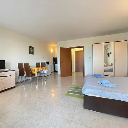 Vista アパート *